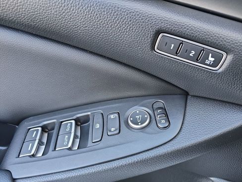 Certified 2018 Honda Accord Touring image 29