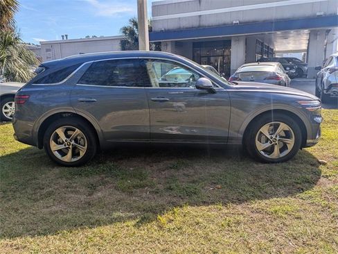 Used 2026 Genesis GV70 2.5T Select image 3