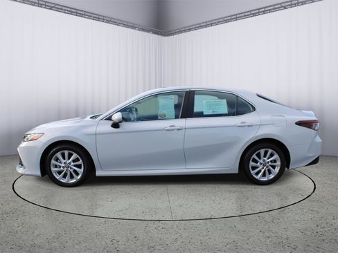 Certified 2024 Toyota Camry LE image 5