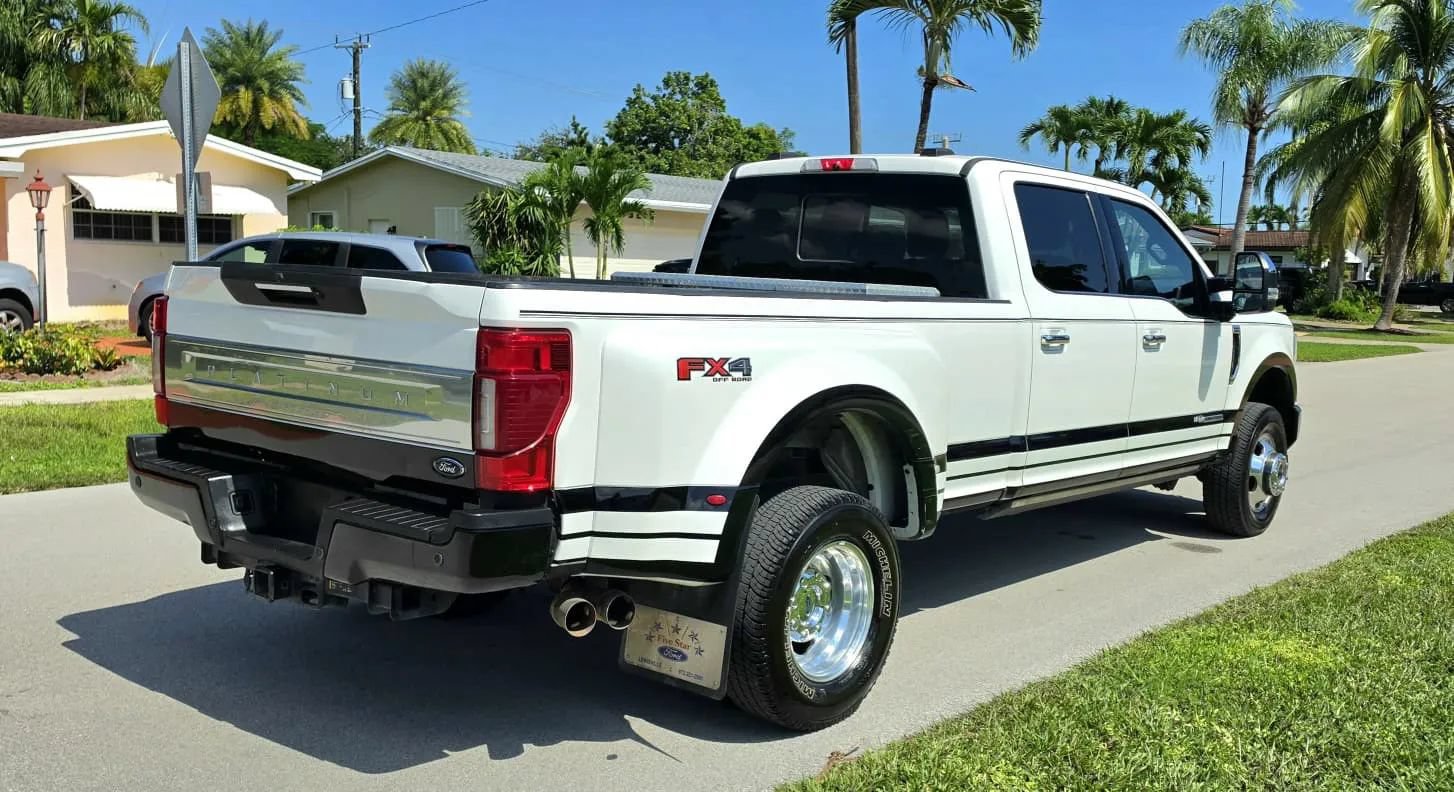 Used 2022 Ford F350 Platinum AWD/4WD image 13