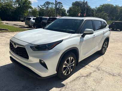 Used 2023 Toyota Highlander XLE
