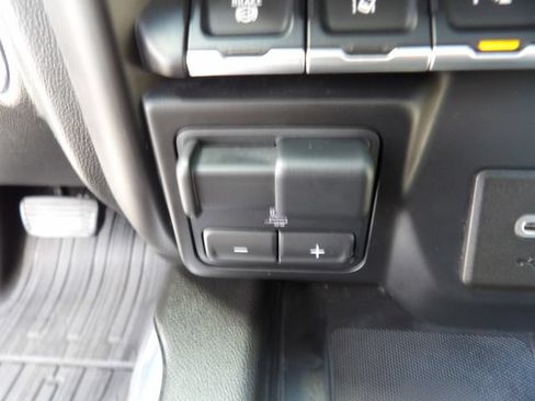Used 2022 GMC Sierra 2500 Denali AWD/4WD image 23