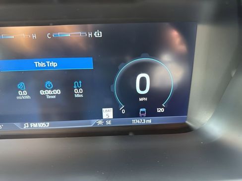 Used 2025 Ford F150 Lightning Platinum image 25