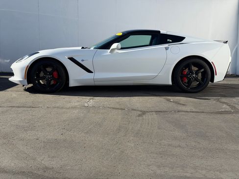 Used 2015 Chevrolet Corvette Stingray Coupe w/ 2LT Preferred Equipment Group image 2