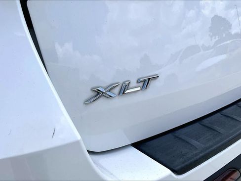 Used 2020 Ford Explorer XLT w/ Equipment Group 202A RWD image 10