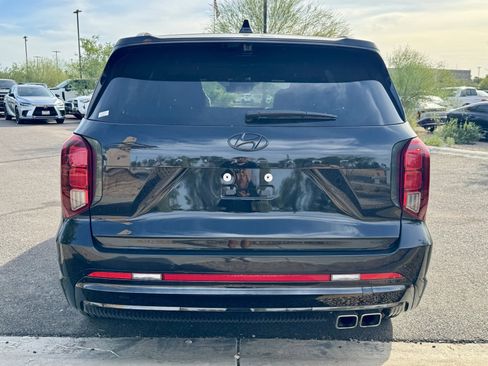 Used 2024 Hyundai Palisade Calligraphy image 4