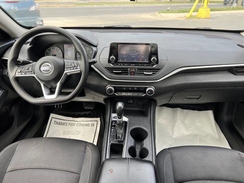 Used 2022 Nissan Altima 2.5 S image 14
