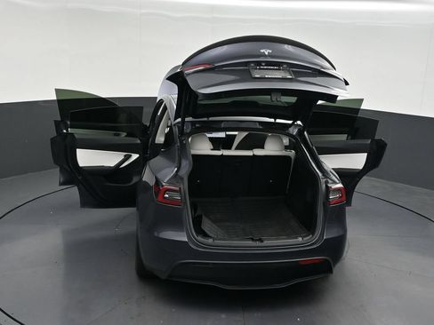 Used 2022 Tesla Model Y Performance AWD/4WD image 34