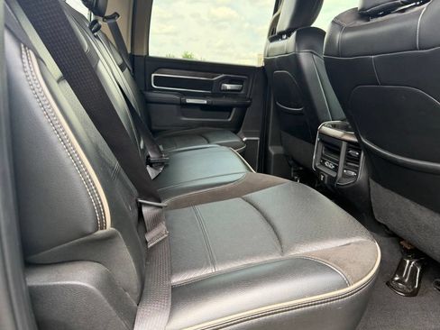 Used 2019 RAM 3500 Laramie AWD/4WD image 17