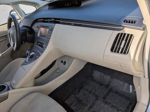 Used 2013 Toyota Prius Two FWD image 20