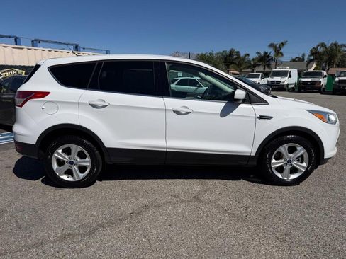 Used 2015 Ford Escape SE AWD/4WD image 4
