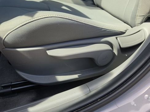Used 2023 Hyundai Elantra SEL FWD image 20