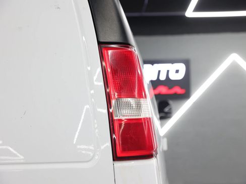 Used 2020 Chevrolet Express 2500 w/ Communications Package RWD image 17