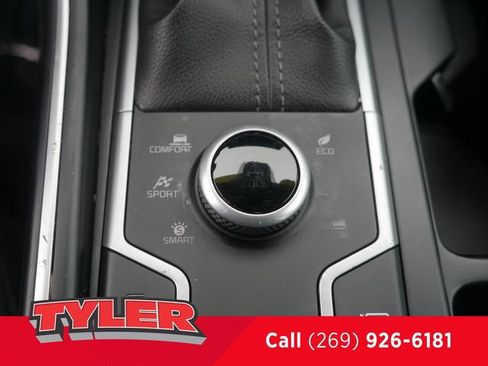 Used 2021 Kia Sorento S w/ Panoramic Sunroof Package AWD/4WD image 38
