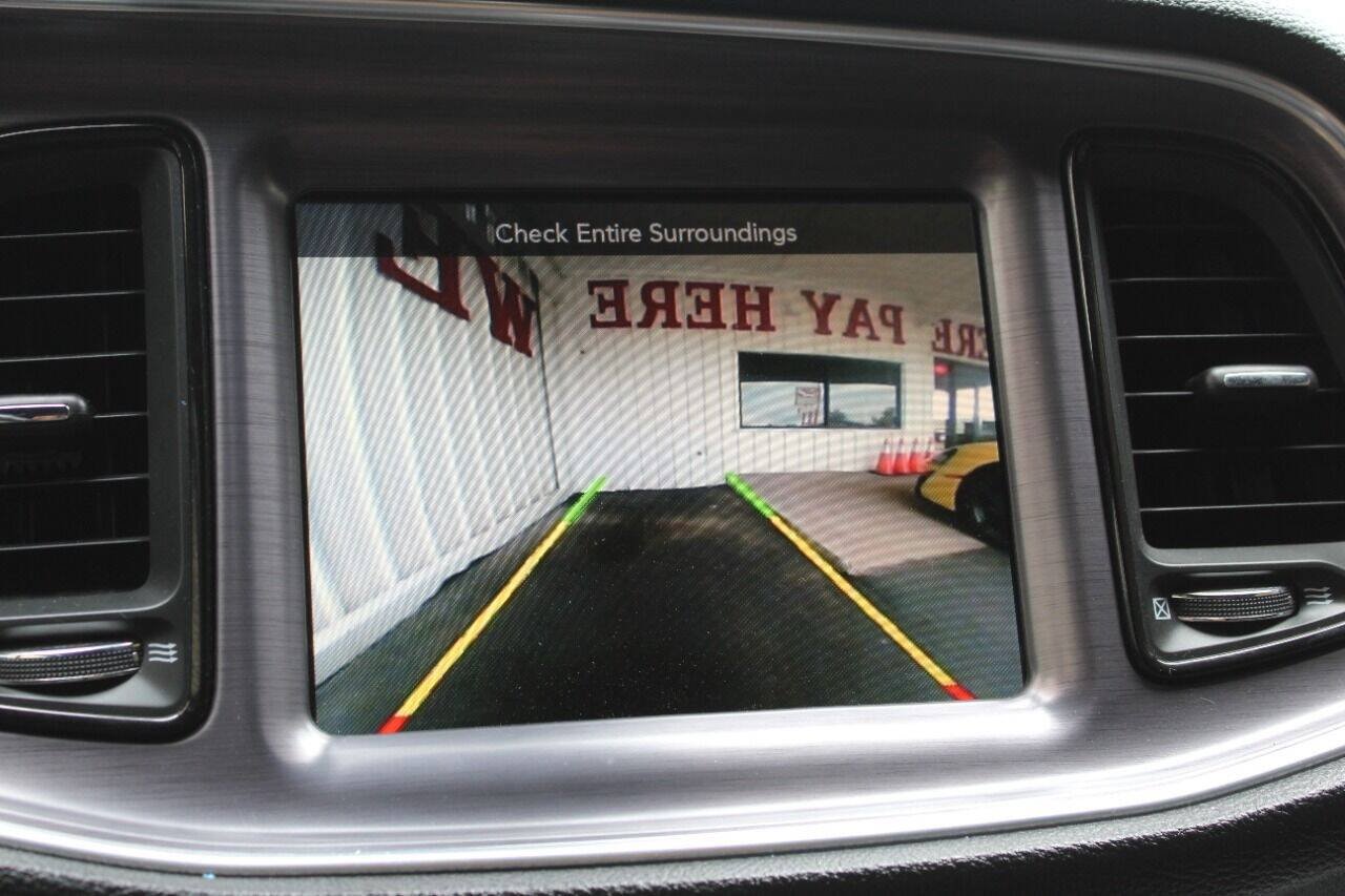 Used 2016 Dodge Challenger R/T RWD image 14