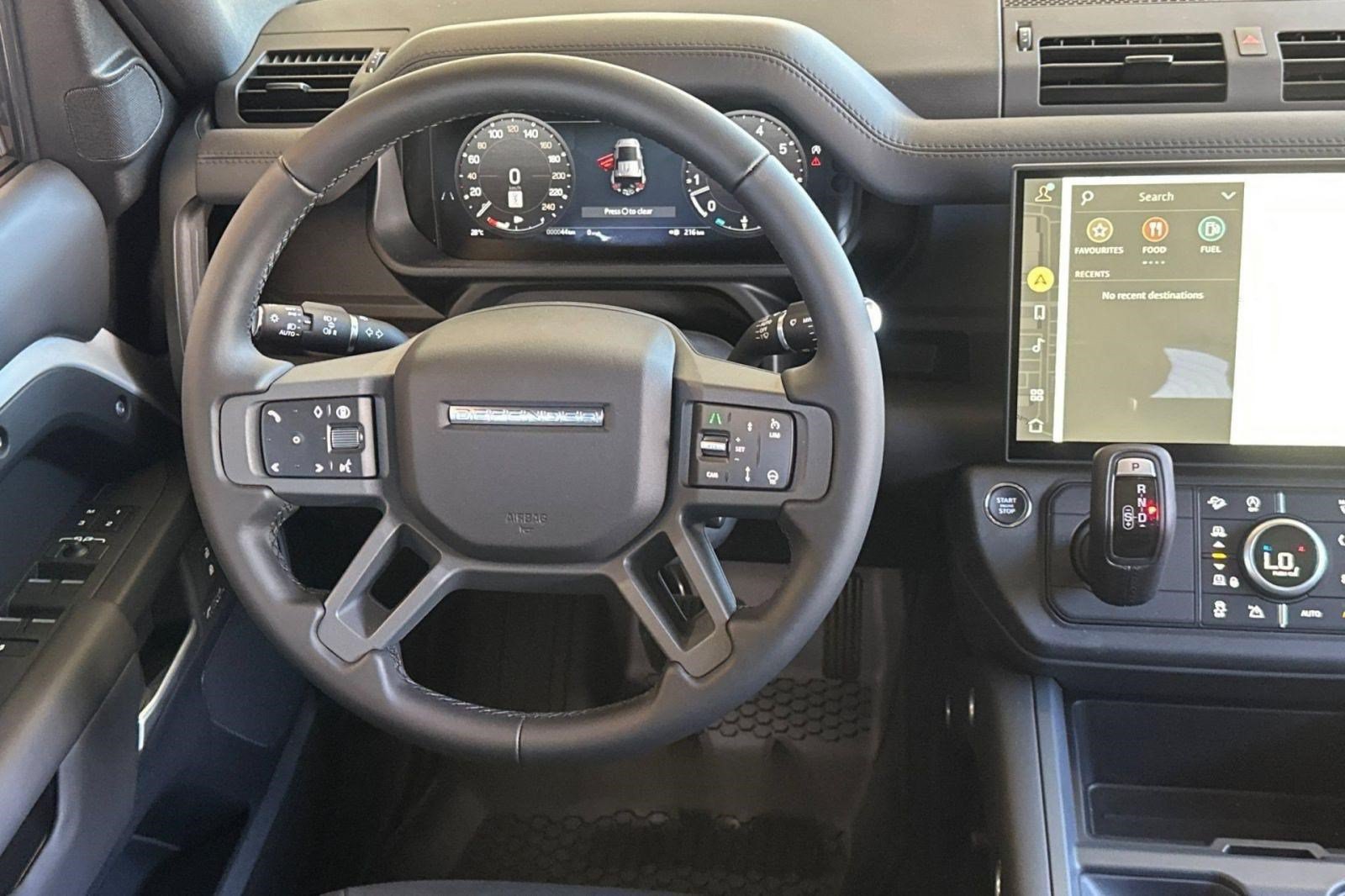 New 2026 Land Rover Defender 110 X-Dynamic SE AWD/4WD image 16