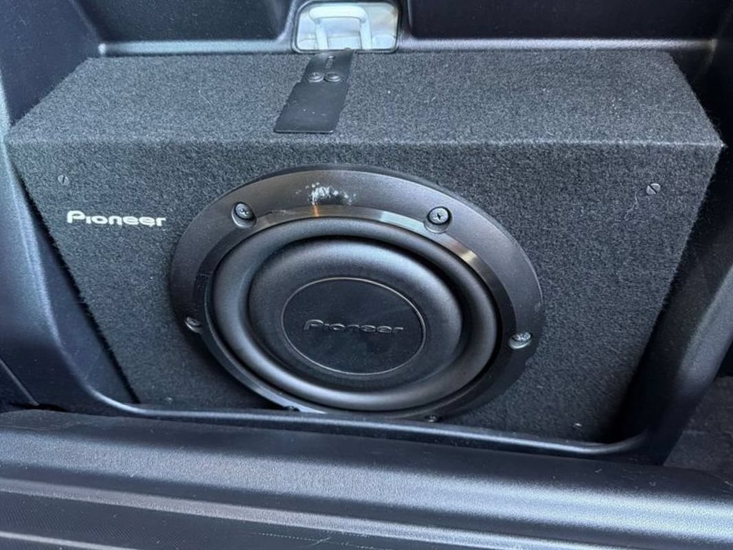 Used 2017 Toyota Tacoma SR5 AWD/4WD image 24