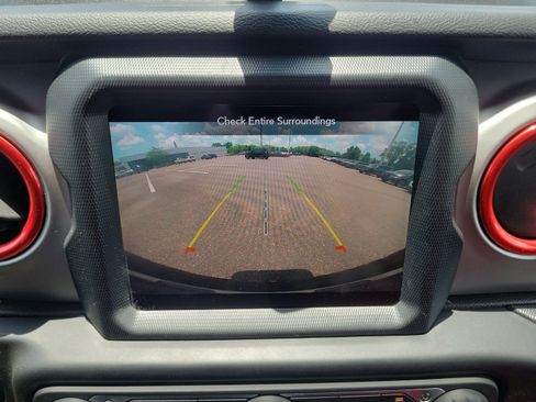 Used 2021 Jeep Wrangler Unlimited Sport AWD/4WD image 30