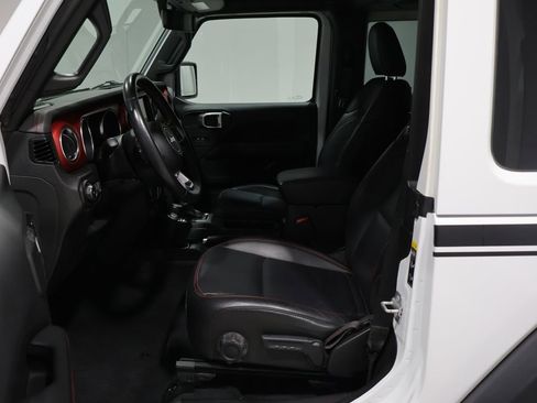 Certified 2022 Jeep Wrangler Rubicon w/ Cold Weather Group image 12