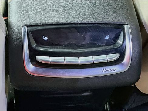 Used 2024 Cadillac XT6 Sport w/ Technology Package AWD/4WD image 27