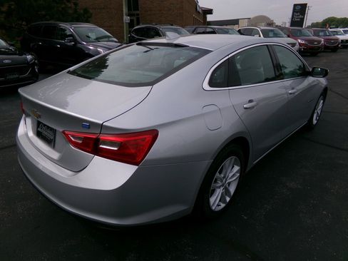 Used 2018 Chevrolet Malibu Hybrid FWD image 3