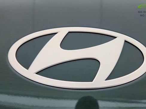 Used 2025 Hyundai Ioniq 5 SE RWD image 16