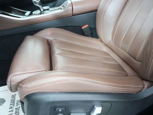 Used 2020 BMW X5 xDrive40i w/ Convenience Package AWD/4WD image 9