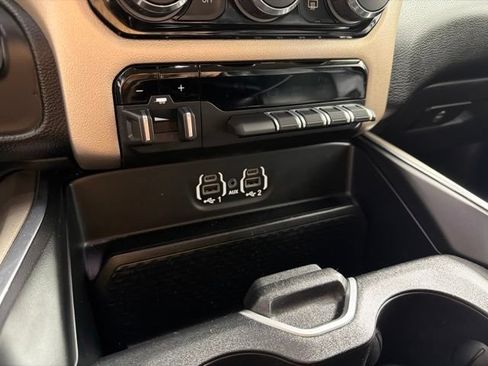 Used 2022 RAM 2500 Laramie w/ Chrome Appearance Group AWD/4WD image 28