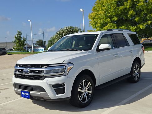 Used 2024 Ford Expedition Limited AWD/4WD image 8