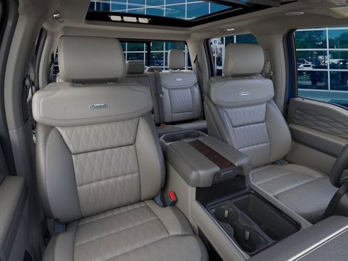 New 2026 Ford F450 Platinum w/ Platinum Plus Package image 13