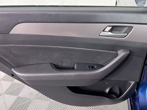 Used 2018 Hyundai Sonata Sport w/ Tech Package 05 FWD image 24