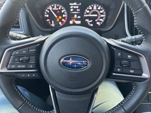 Used 2025 Subaru Ascent Premium image 2