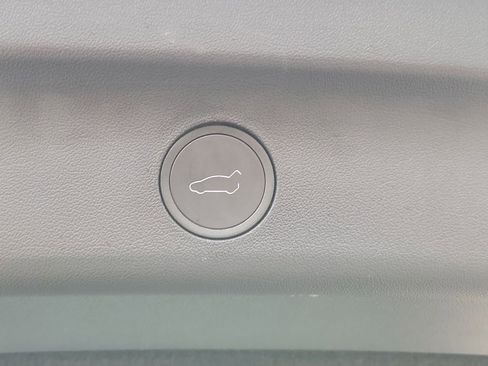 Used 2023 Tesla Model Y Long Range image 22