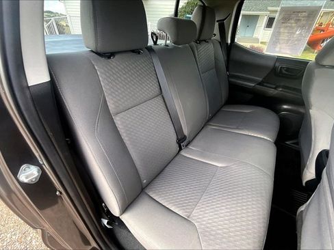 Used 2023 Toyota Tacoma SR AWD/4WD image 25