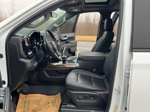 Used 2024 Chevrolet Silverado 1500 RST w/ Convenience Package II image 16