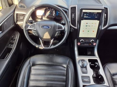 Used 2024 Ford Edge SEL image 6