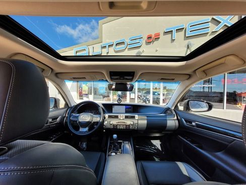 Used 2017 Lexus GS 200t F Sport image 39