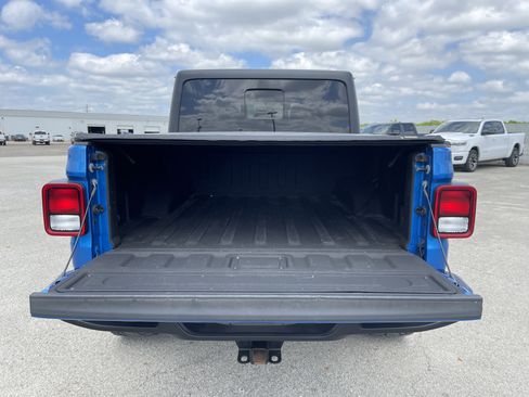 Used 2020 Jeep Gladiator Sport w/ Quick Order Package 24S image 13