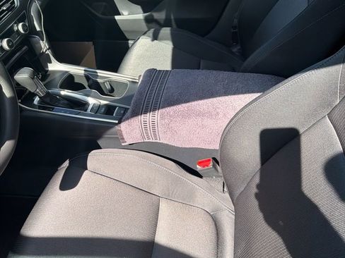 Used 2022 Honda Accord LX image 3