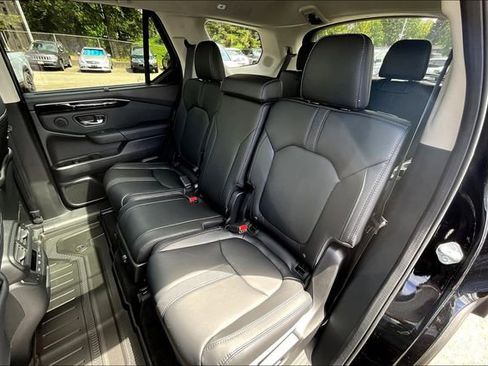 New 2025 Honda Pilot Touring image 10