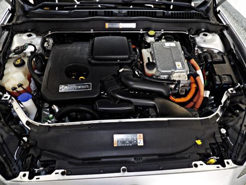 Used 2018 Ford Fusion SE image 22