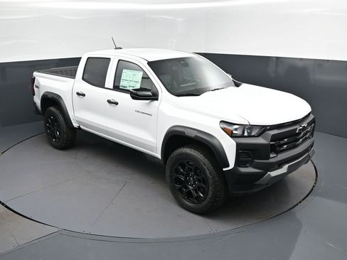 New 2026 Chevrolet Colorado Trail Boss AWD/4WD image 38