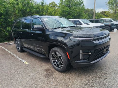 New 2026 Jeep Grand Wagoneer L 4WD image 2