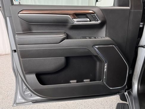 Used 2024 Chevrolet Silverado 1500 RST AWD/4WD image 10