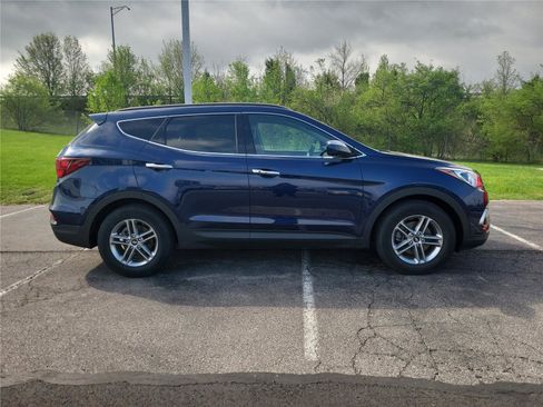 Used 2018 Hyundai Santa Fe Sport w/ 2.4L Value Package 02 AWD/4WD image 9