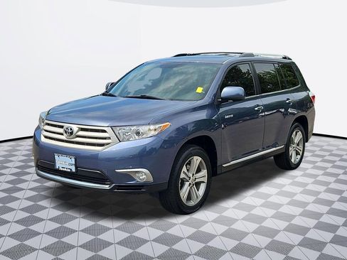 Used 2012 Toyota Highlander Limited w/ Tow Pkg AWD/4WD image 2
