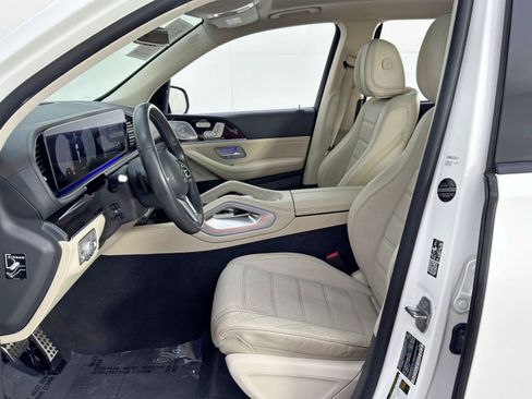 Used 2020 Mercedes-Benz GLS 580 4MATIC image 17