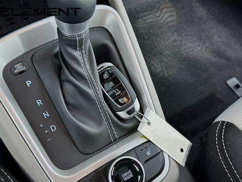 Certified 2026 Hyundai Venue SEL FWD image 24