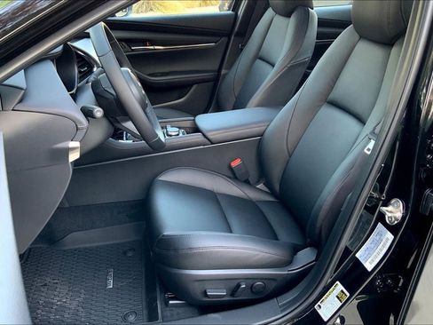 Used 2025 MAZDA MAZDA3 s image 18