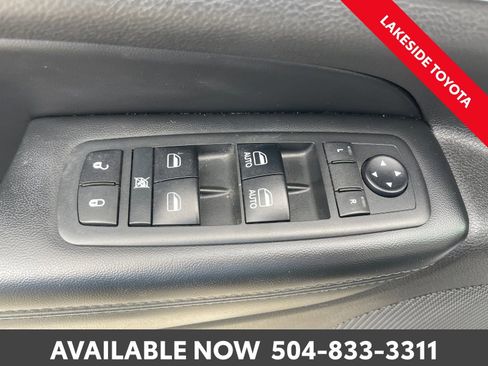 Used 2018 Jeep Grand Cherokee Limited image 26